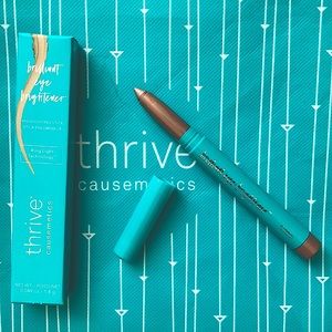 Thrive Causemetics Eye Brightener in Callie